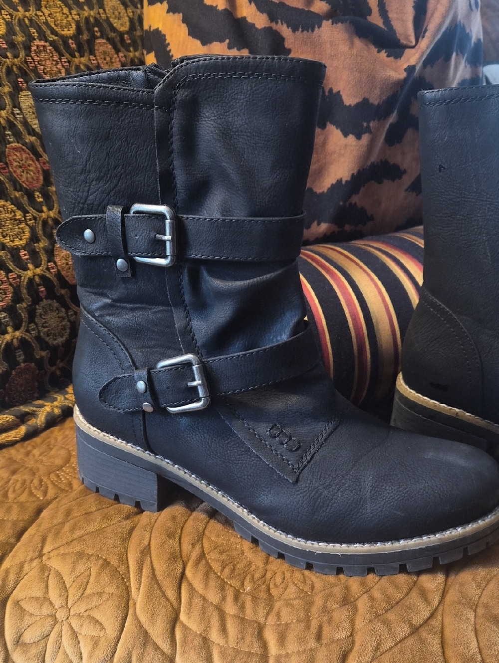 Global Win Black Lace-Up Buckle Moto Boots